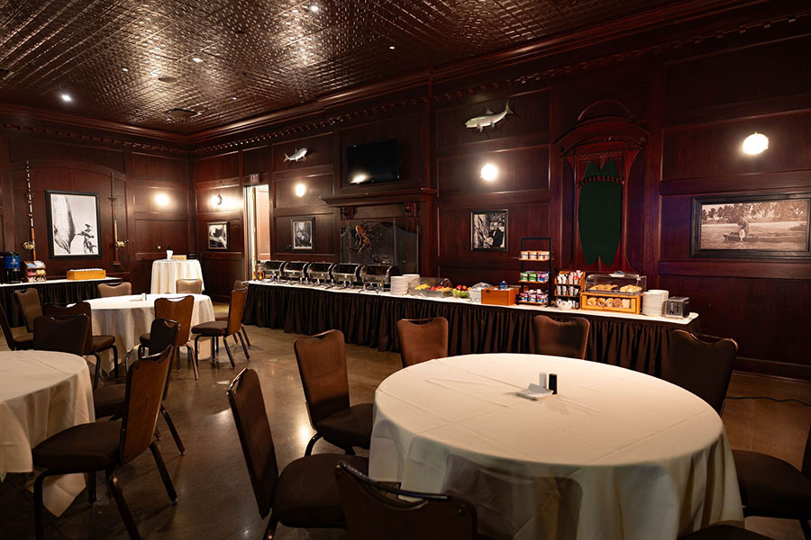 Full HD JPG-2025_BigCypress_Dining_TrophyRoom_Breakfast-1_900x600 Full HD JPG-2025_BigCypress_Dining_TrophyRoom_Breakfast-1_900x600