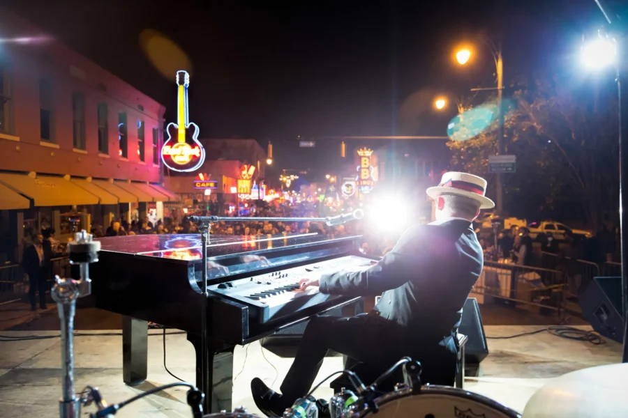 hrc-nye16-bonus-image-1