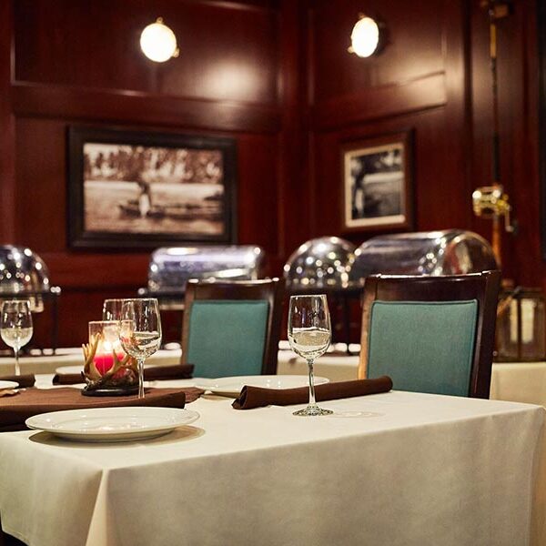 Full HD JPG-2015_BigCypressLodge_TrophyRoom_1_900x600 trophy room in wahlburgers wild with elegant table ware set up with silver buffet serving containers in the background